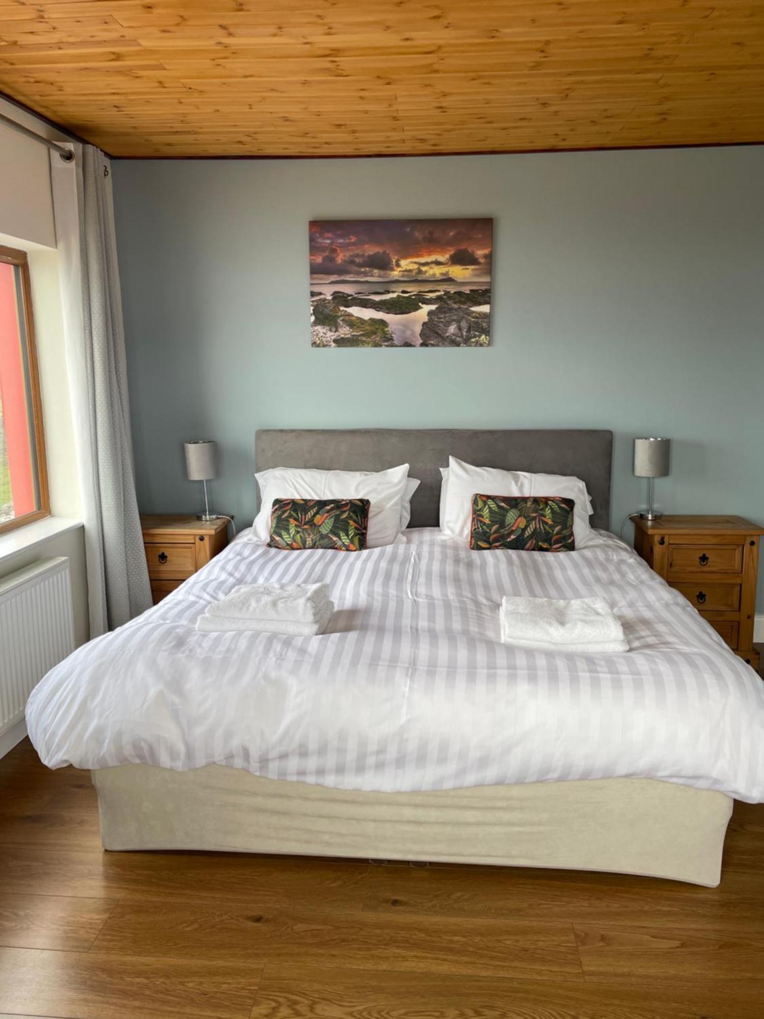 Bed and Breakfast The Coastguard House @ Tigh T.P. à Ballydavid Extérieur photo