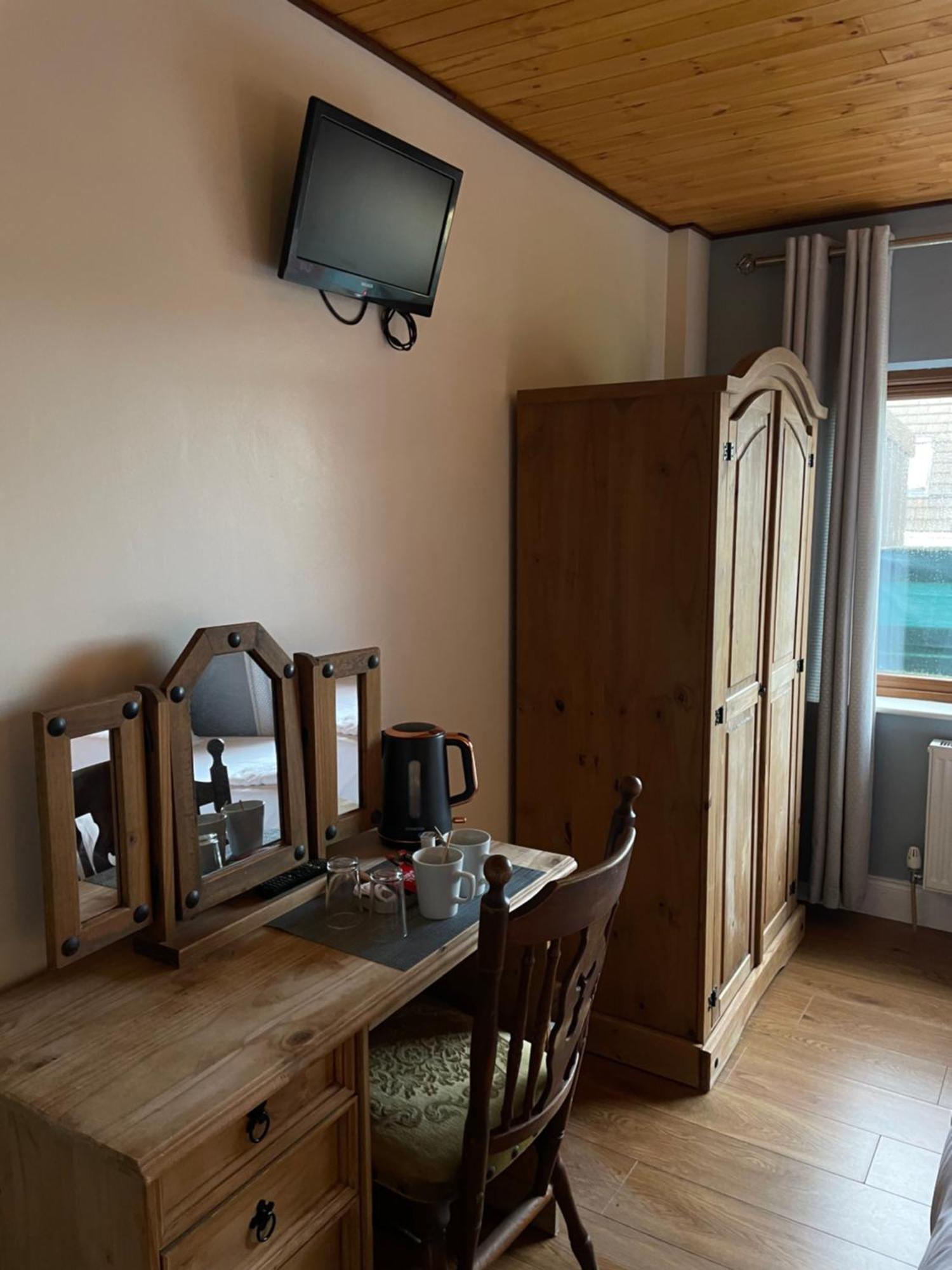 Bed and Breakfast The Coastguard House @ Tigh T.P. à Ballydavid Extérieur photo